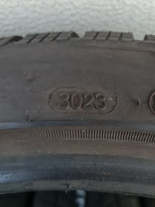 Зимни гуми 4 броя GOODRIDE Snowmaster 205 45 R17 дот 3023