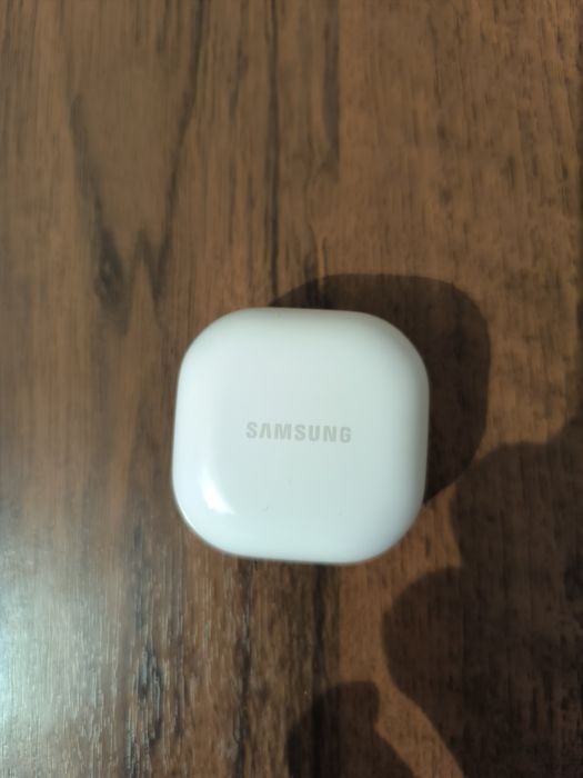 Продам Samsung galaxy buds 2