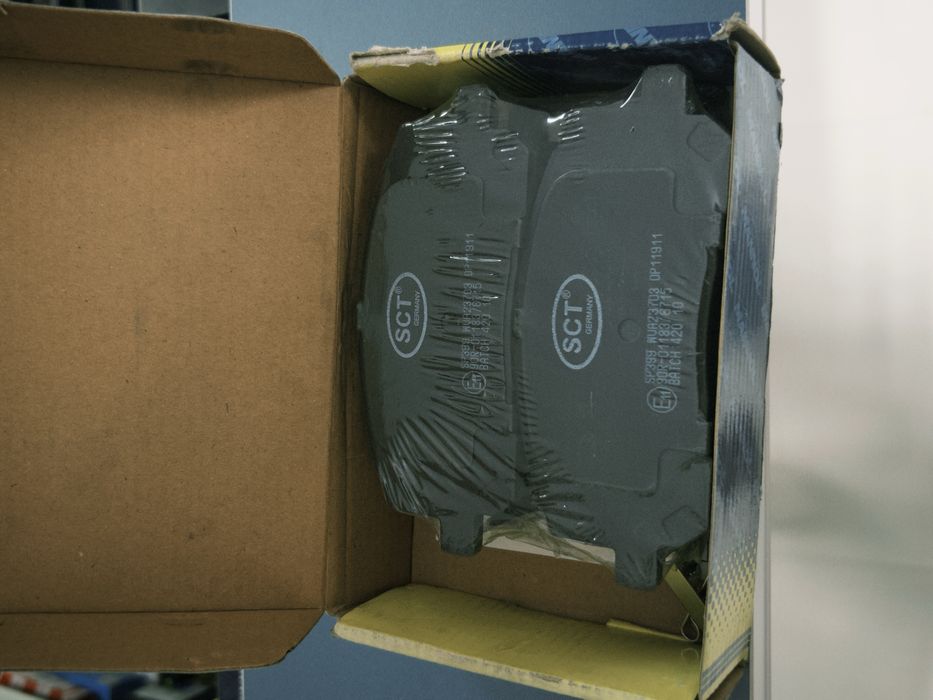 Тормозные колодки Lexus