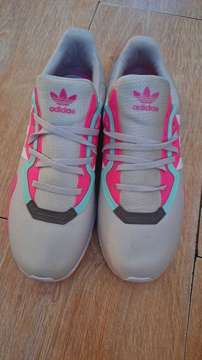 маратонки Adidas