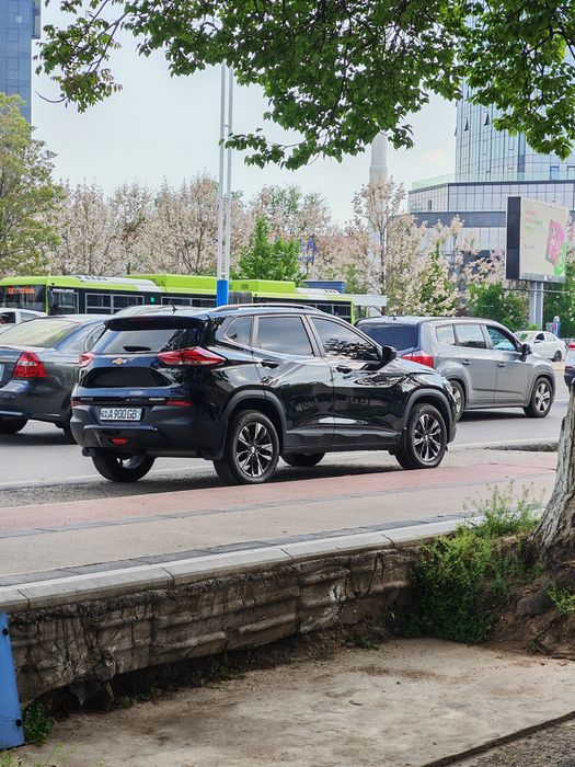 Chevrolet Tracker 2023 — 3