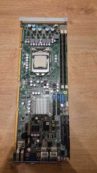 COMPLET Axiomtek SHB120 + FAB118 + i5-2400 + 16GB RAM + Extensii