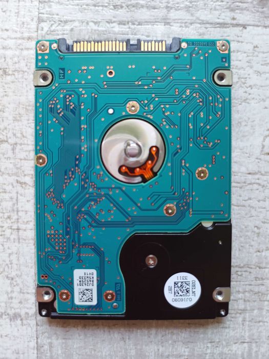 Hard disk laptop Hitachi 320 GB SATA 100% Sentinel. Impecabil!