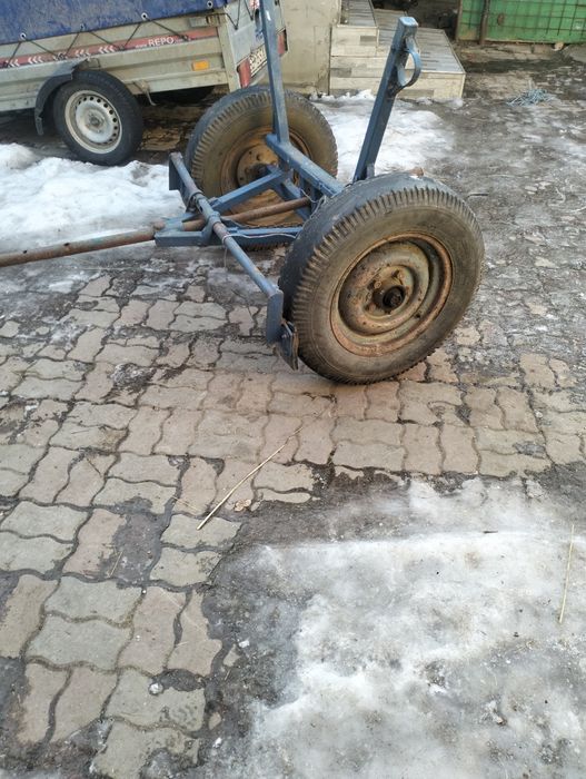 Vând căruța in stare bună