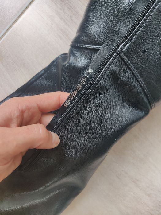 Сапоги-ботфорты новые продам 38р.