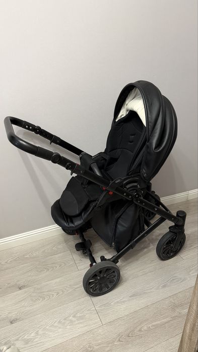 Продам коляску Anex 3 в 1