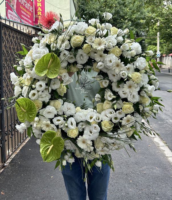 Coroane funerare personalizate