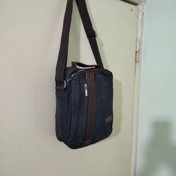 Продам кожаные сумки.