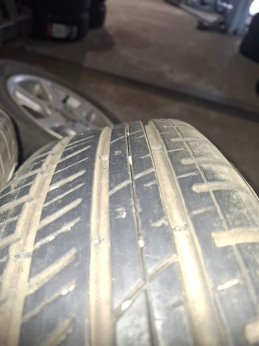 Продам комплект шин с дисками