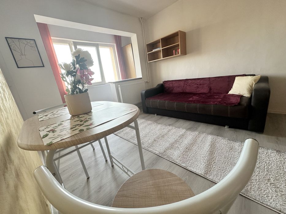 Proprietar Inchiriez ap. 1 camera Iulius Mall