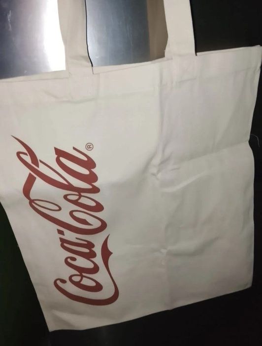 Лимитированный шоппер от самого бренда Coca cola