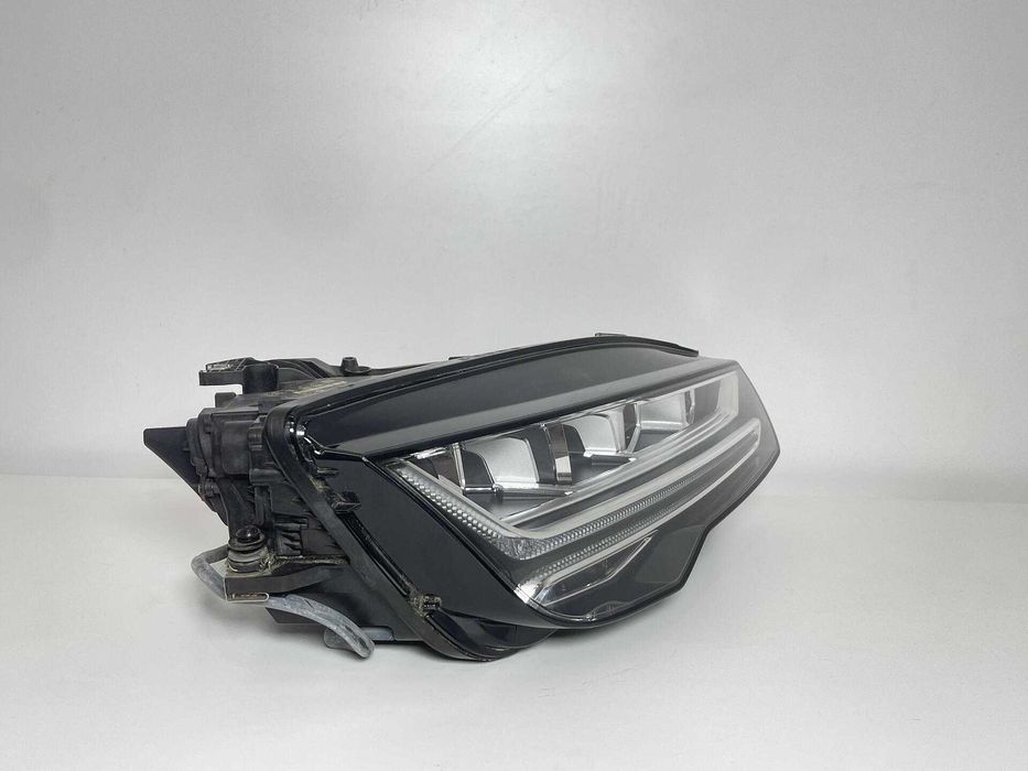 Десен фар за AUDI A7 4G