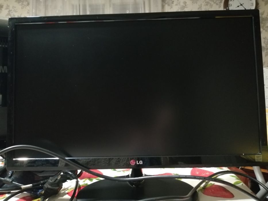 Монитор LG 2013 года с новым блоком питания