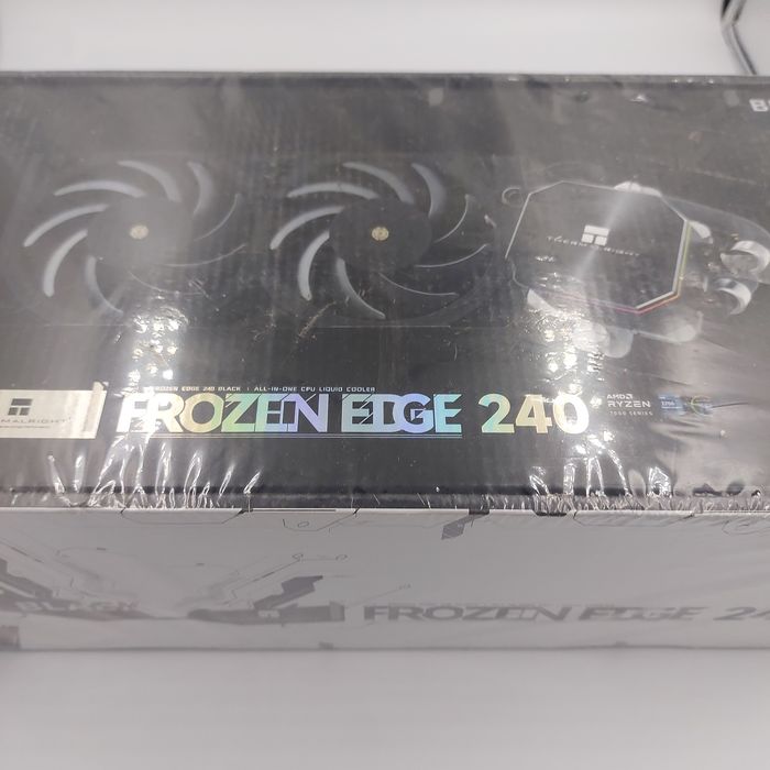 Cooler pe lichid cpu Thermalright Frozen Edge 240 sigilat Am5,1700.etc