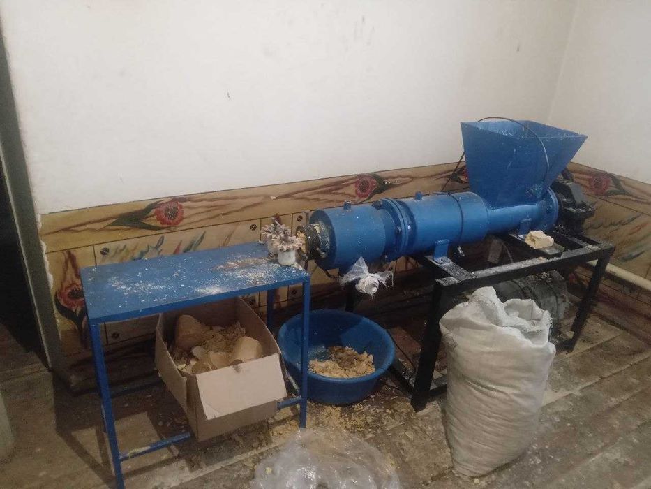 Kir sovun aparat, sovun chiqaradigan mashina, sovun oparat