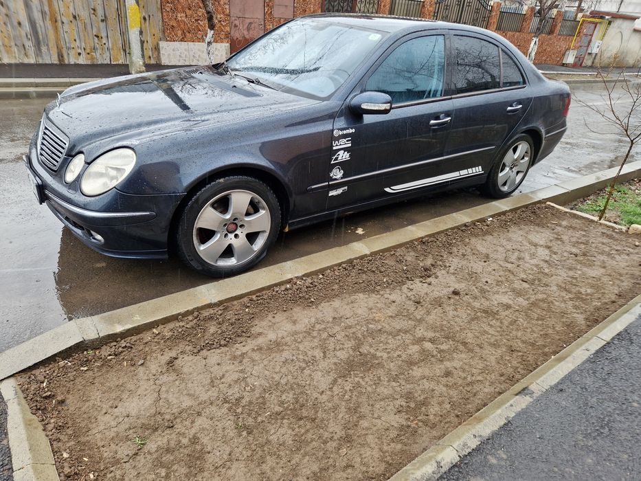 Dezmembrez w211 de 2.2, 2.7. 3.2