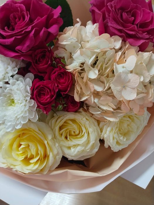 Арзан багада букеттер бар