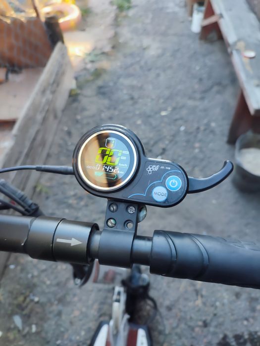 Продам электросамокат