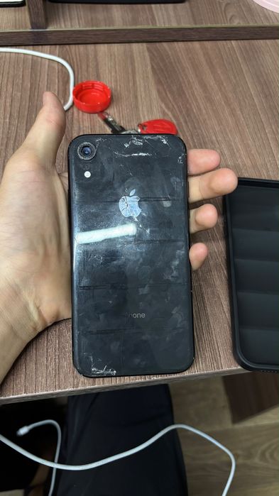 iPhone XR 64гб..