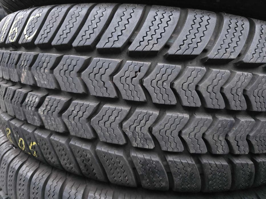 4бр Зимни гуми за бус 215 65 16 С - Semperit