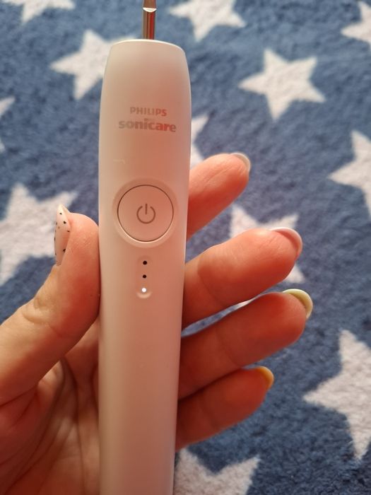 Електрическа четка за зъби Philips sonicare 3100