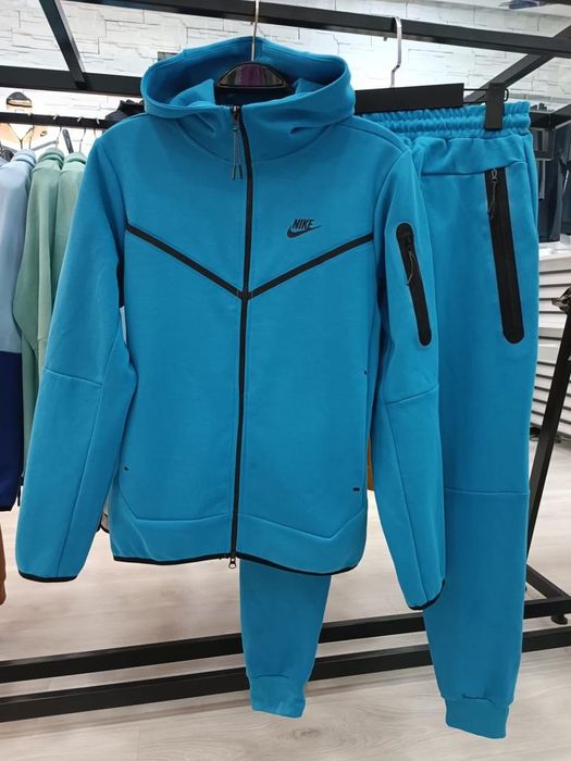 Мъжки екипи Nike