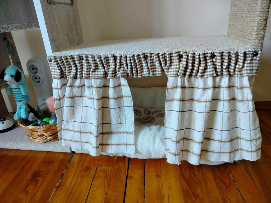 Котешка катерушка с къща, ПДЧ, ръчна декорация, УНИКАТ