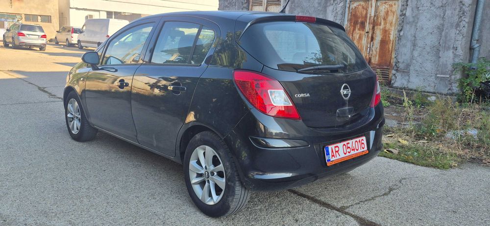 Opel Corsa Energy 1.4 benzina 2014