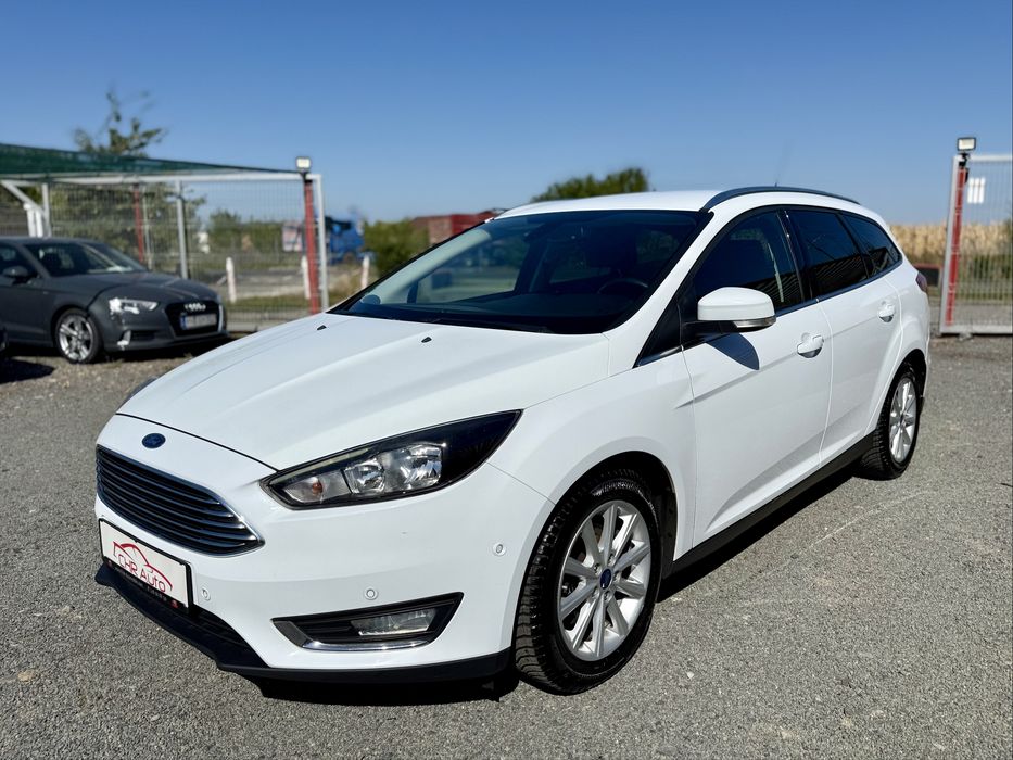 Ford Focus Titanium 07/2015, 1.5 TDCi 120cp Euro6, Navigatie, Dublu Climatronic,. Scaune incalzite, volan incalzit, Rate cu avans 0%