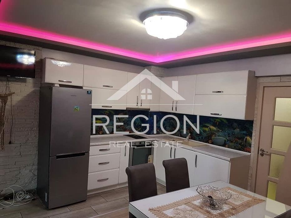 Дава се под наем Тристаен апартамент в Варна, Лятно кино Тракия - 65 кв.м за 510 € - Снимка #1