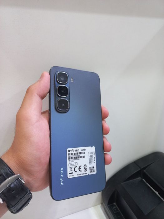 Telefon sotiladi holati Ideal aybi yoq