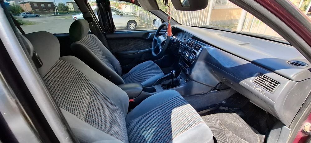 Продам Тайота Карина Е