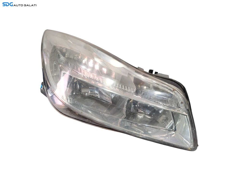 Far Dreapta FARA Xenon Opel Insignia A 2008 - 2016 (Topit Soclu Semnzalizare) [L5578]