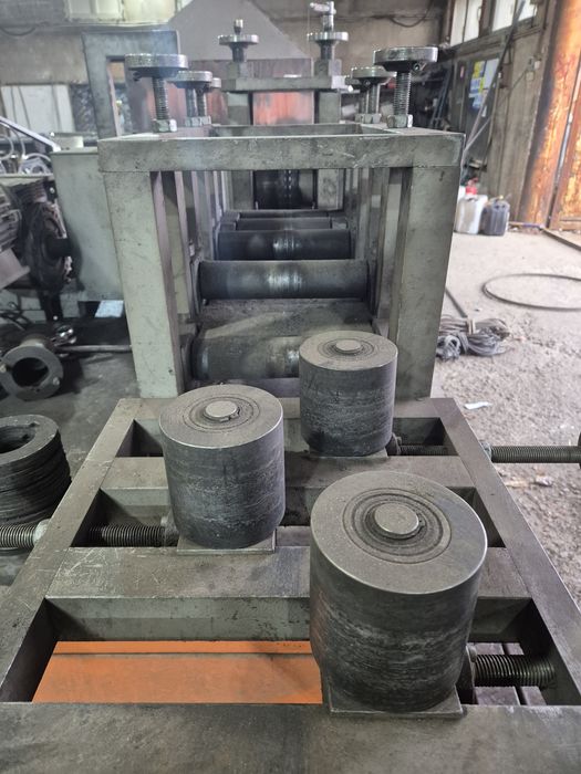 Masina amprentat teava si fier plin