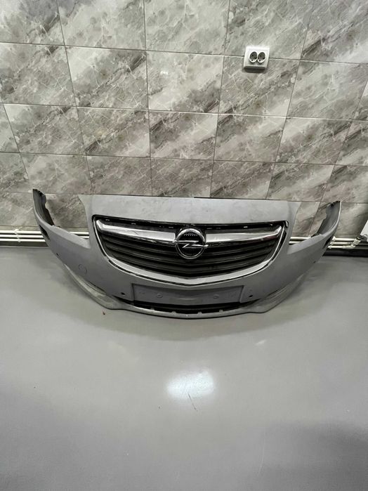 Bara fata Opel insignia facelift
