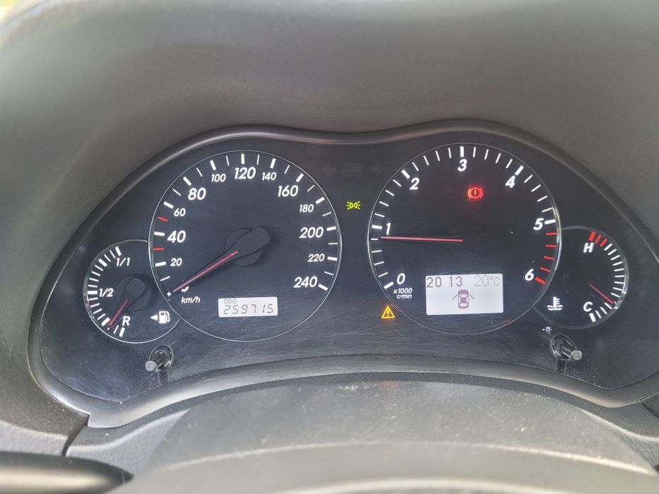 Toyota Avensis t25 d4d  euro4 fără dpf din fabrică