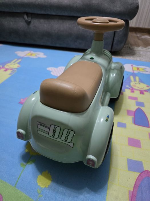 Детская каталка ретромобиль