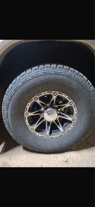 Продаю диск и летниие шины в комплект
