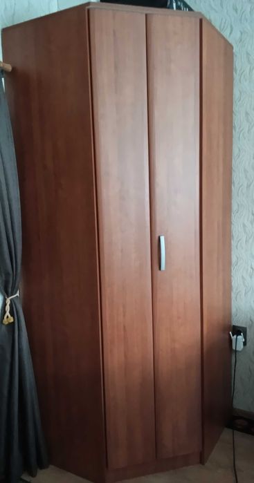 Мебели за дома продава