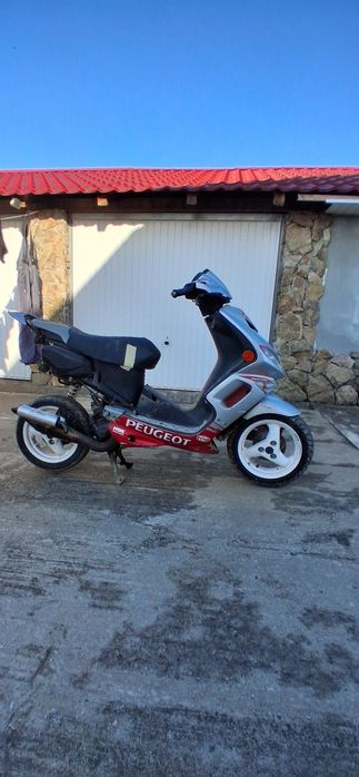 Vând Scuter Peugeot NGK