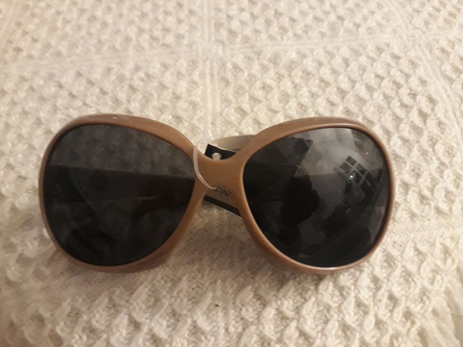 Намалени! Слънчеви очила различни видове