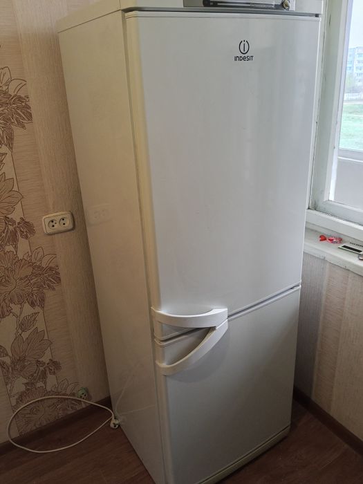 Холодильник Индезит