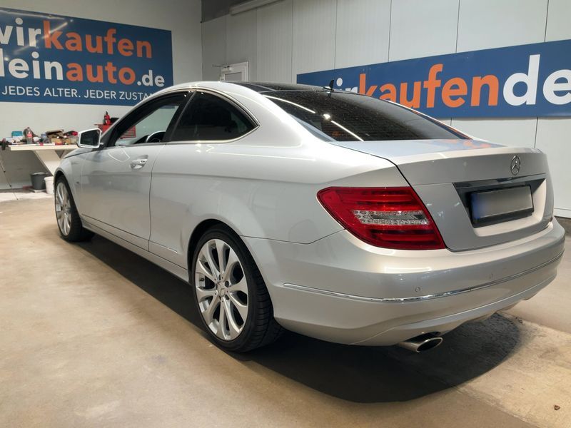Mercedes-Benz C-Klasse C 220 CDI BlueEfficiency 2012