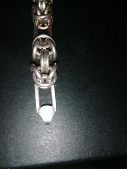 Продаван масивна сребърна гривна 34 грама 21сантиметра цена 160 лева