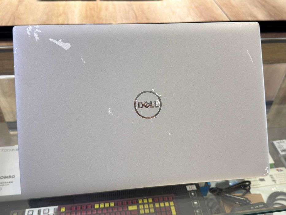 DELL Latitude 5520 Intel Core i5-1135G7 озу16гб 256ssd
