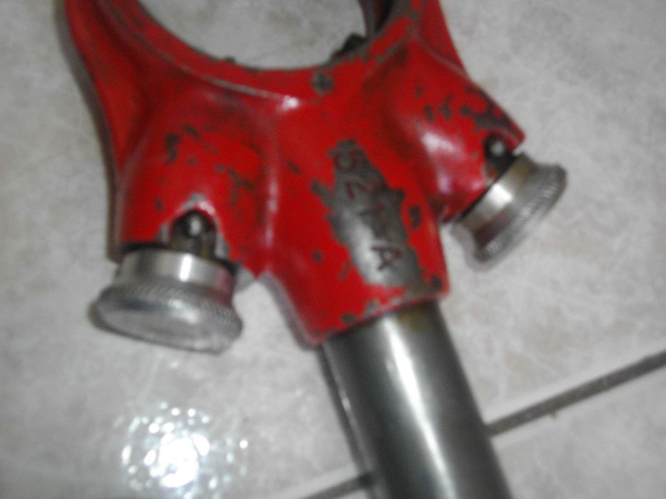 VIRAX521A Чешмеджийска Плашка/Винтонарезка Пафта Френска Профи 4 Глави