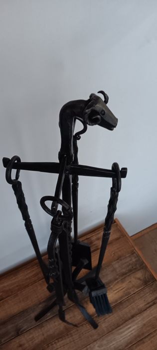 Прибори за камина от ковано желязо