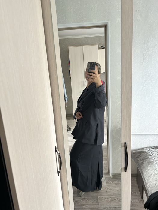 Продам костюм 44-46 размер