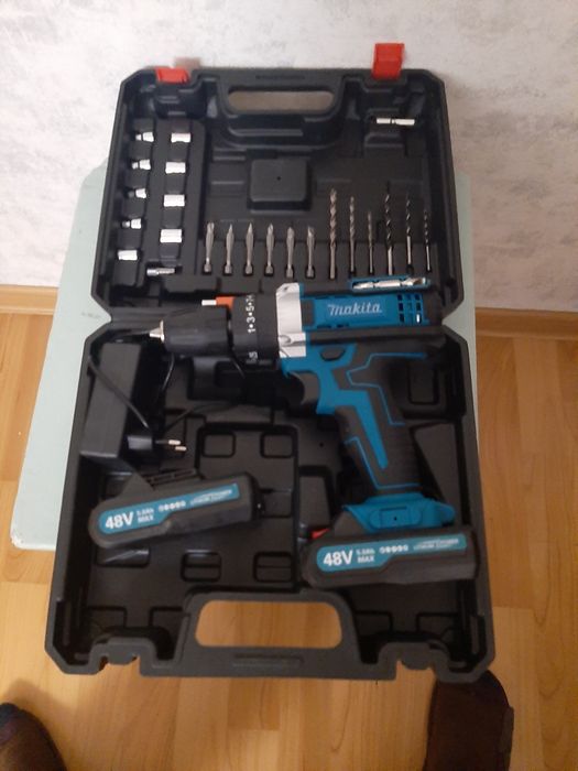 Шуруповерт DeWALT