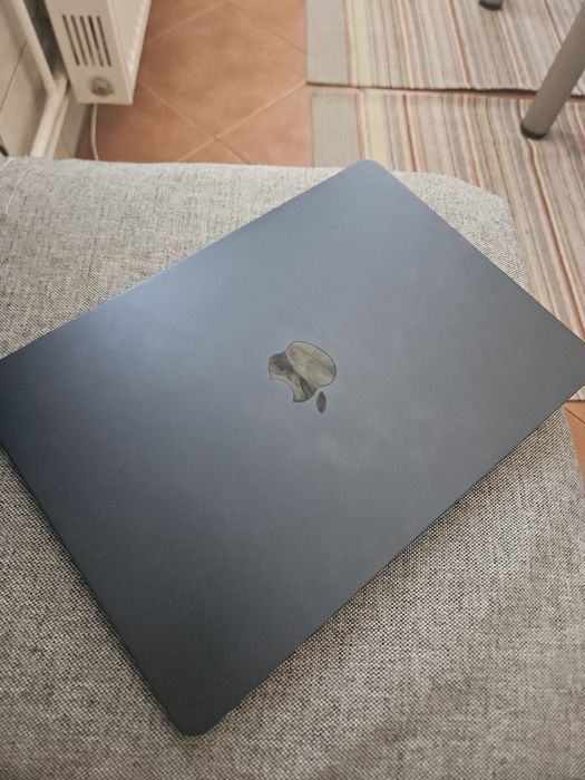 Macbook m2 a2681 Defect